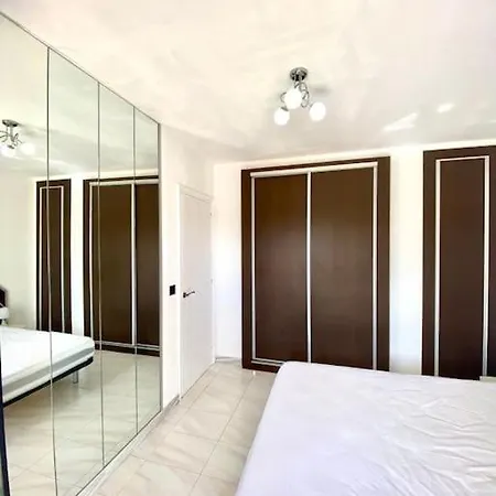 Superbe Dans Privee. Apartment Empuriabrava